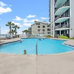 Steps To Paradise: Ground-Floor 2Br/2Ba Beachfront Condo, Sleeps 8, Gulf Views!