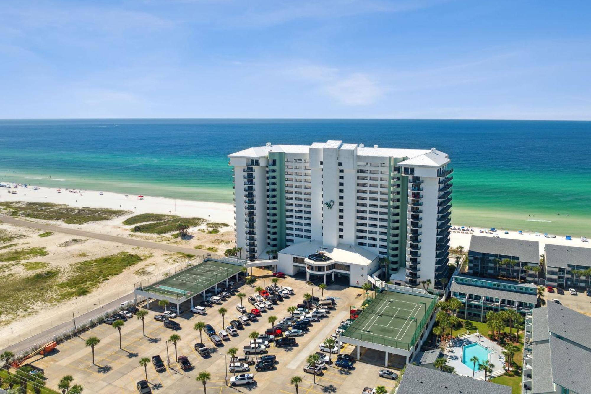 Steps To Paradise: Ground-floor 2br/2ba Beachfront Condo, Sleeps 8, Gulf Views!